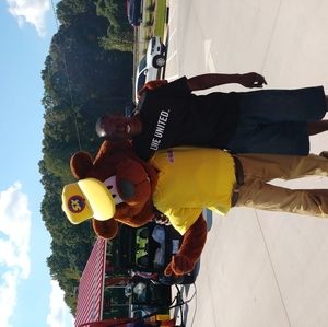 Meet your Posher, Bowman